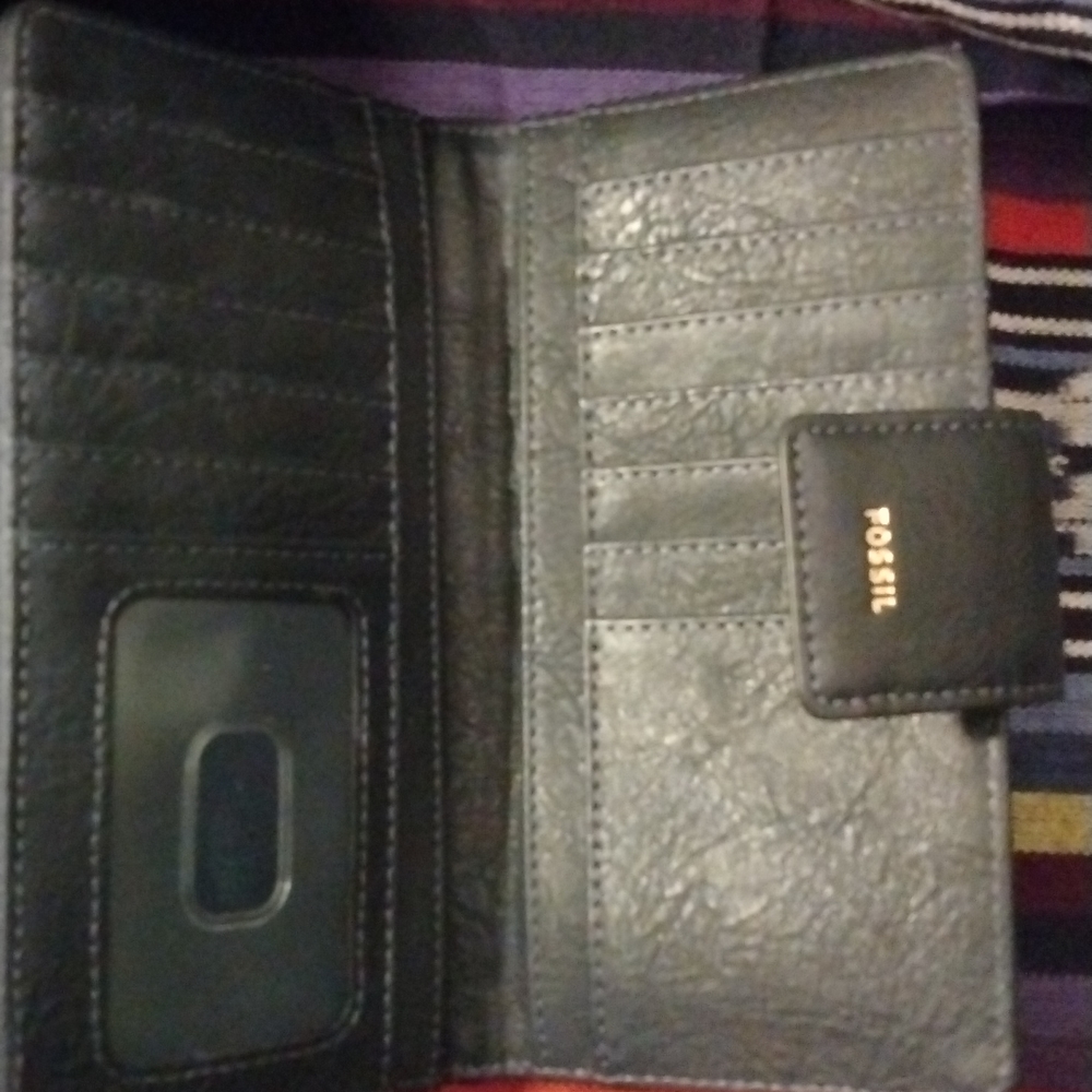 Fossil Wallet - image 4